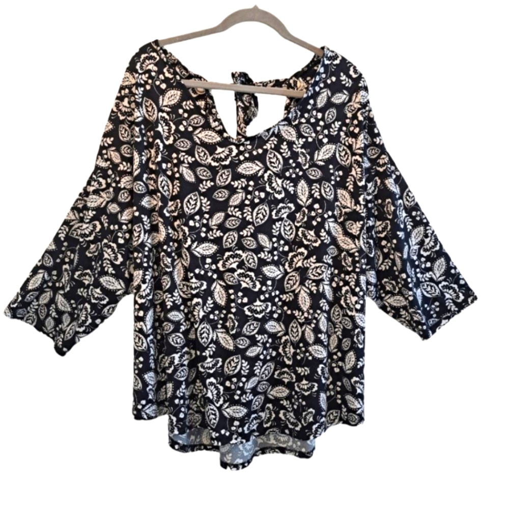 Meri Skye Plus Sized Neutral Floral Paisley Black and White Tie Neck Blouse 3X